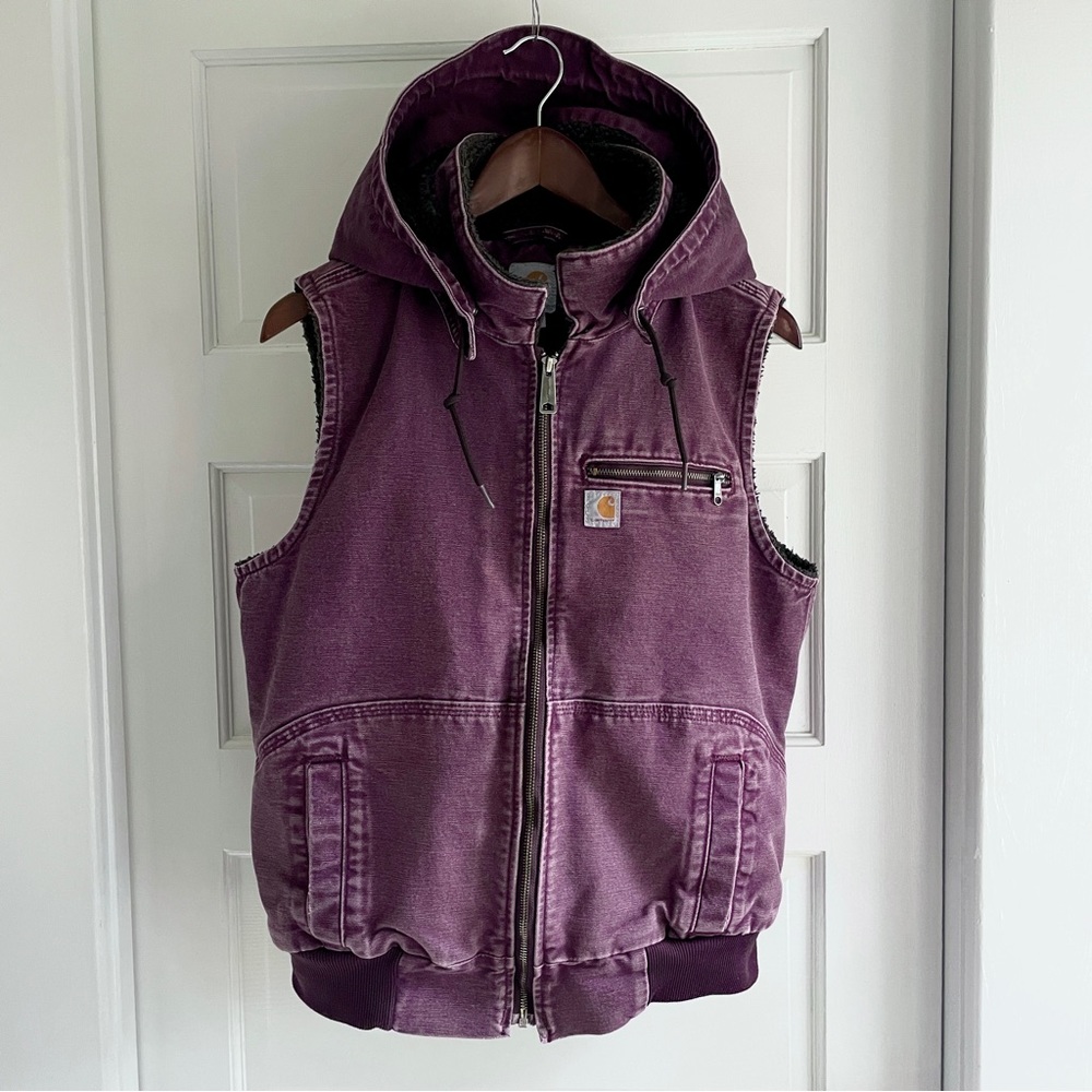 Carhartt Women’s L Weathered Duck Wildwood Vest Deep Wine